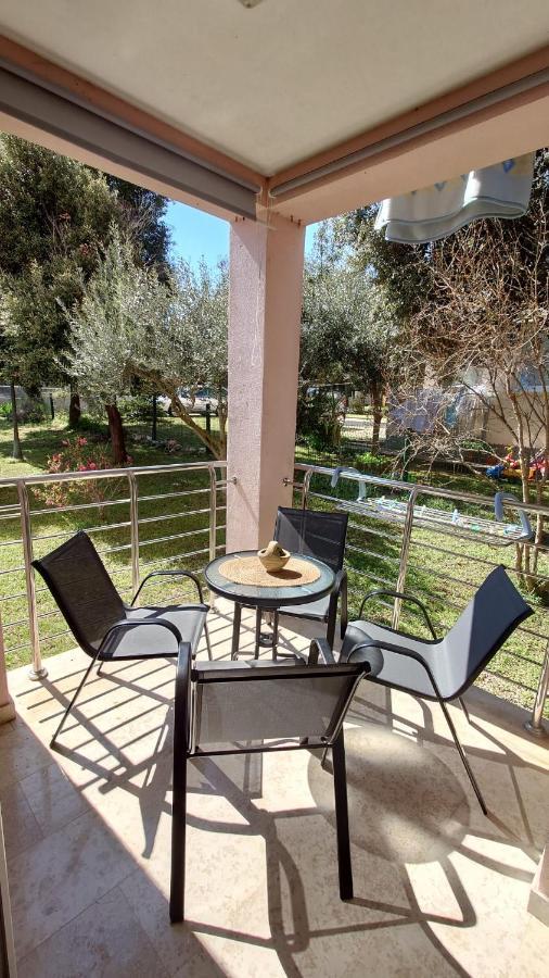 Apartments Lola Rovinj Bagian luar foto
