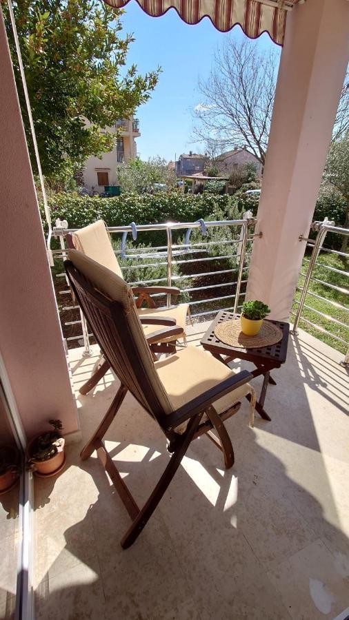 Apartments Lola Rovinj Bagian luar foto