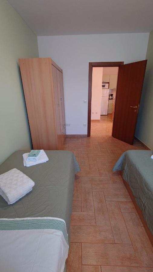 Apartments Lola Rovinj Bagian luar foto